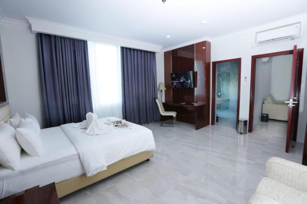 Sindoro Hotel Cilacap By Conary ภายนอก รูปภาพ