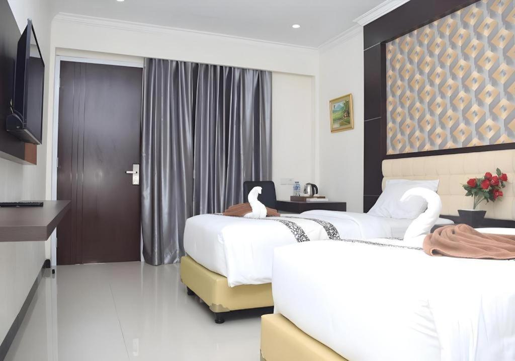 Sindoro Hotel Cilacap By Conary ภายนอก รูปภาพ