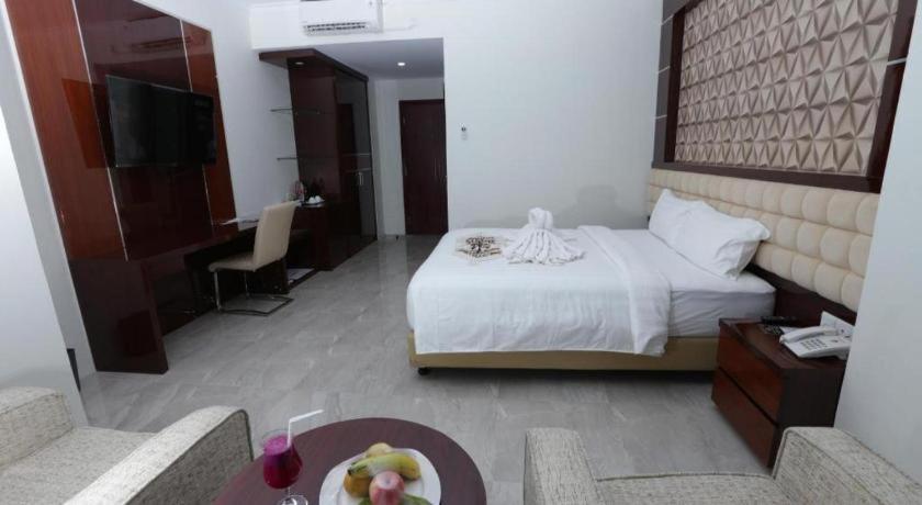 Sindoro Hotel Cilacap By Conary ภายนอก รูปภาพ