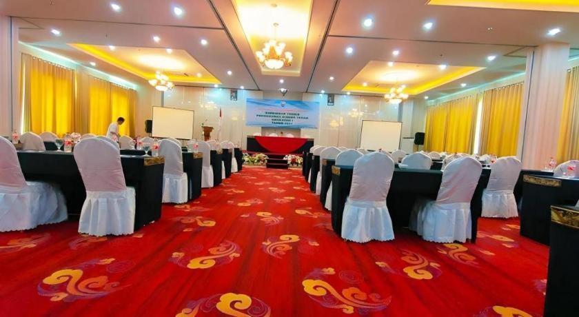 Sindoro Hotel Cilacap By Conary ภายนอก รูปภาพ